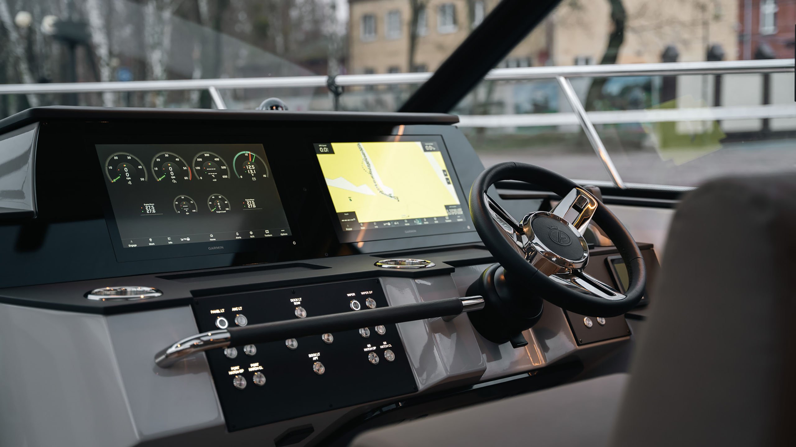 Aquador 400 HT - Helm - 1